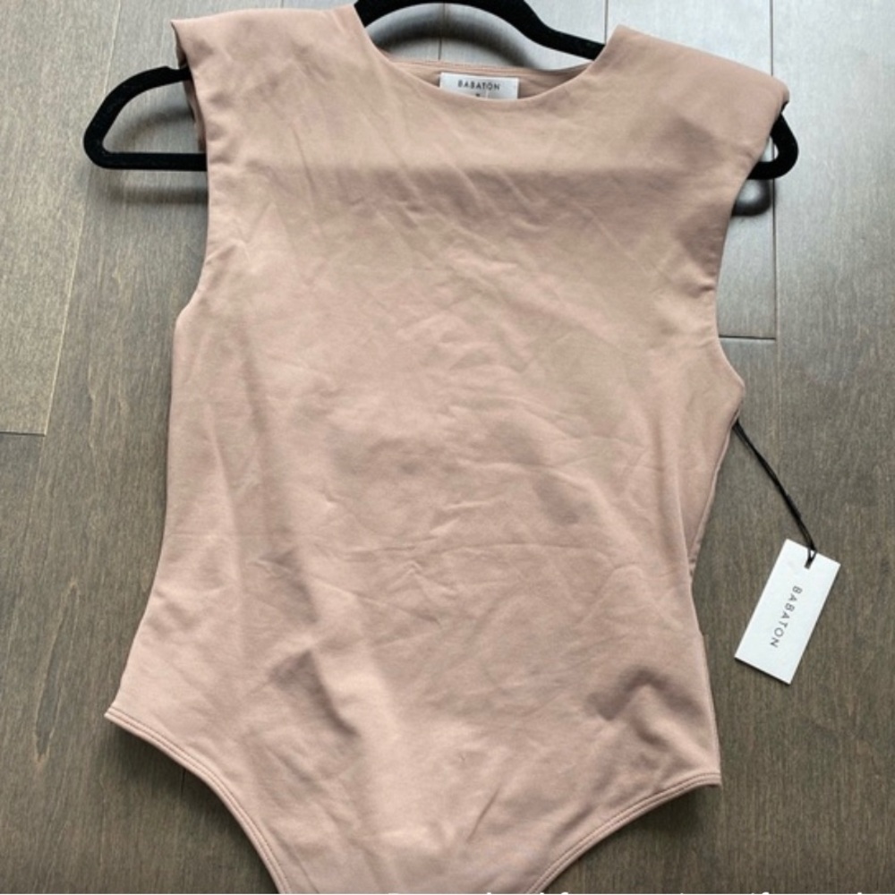 NWOT Babaton contour shoulder pad bodysuit
